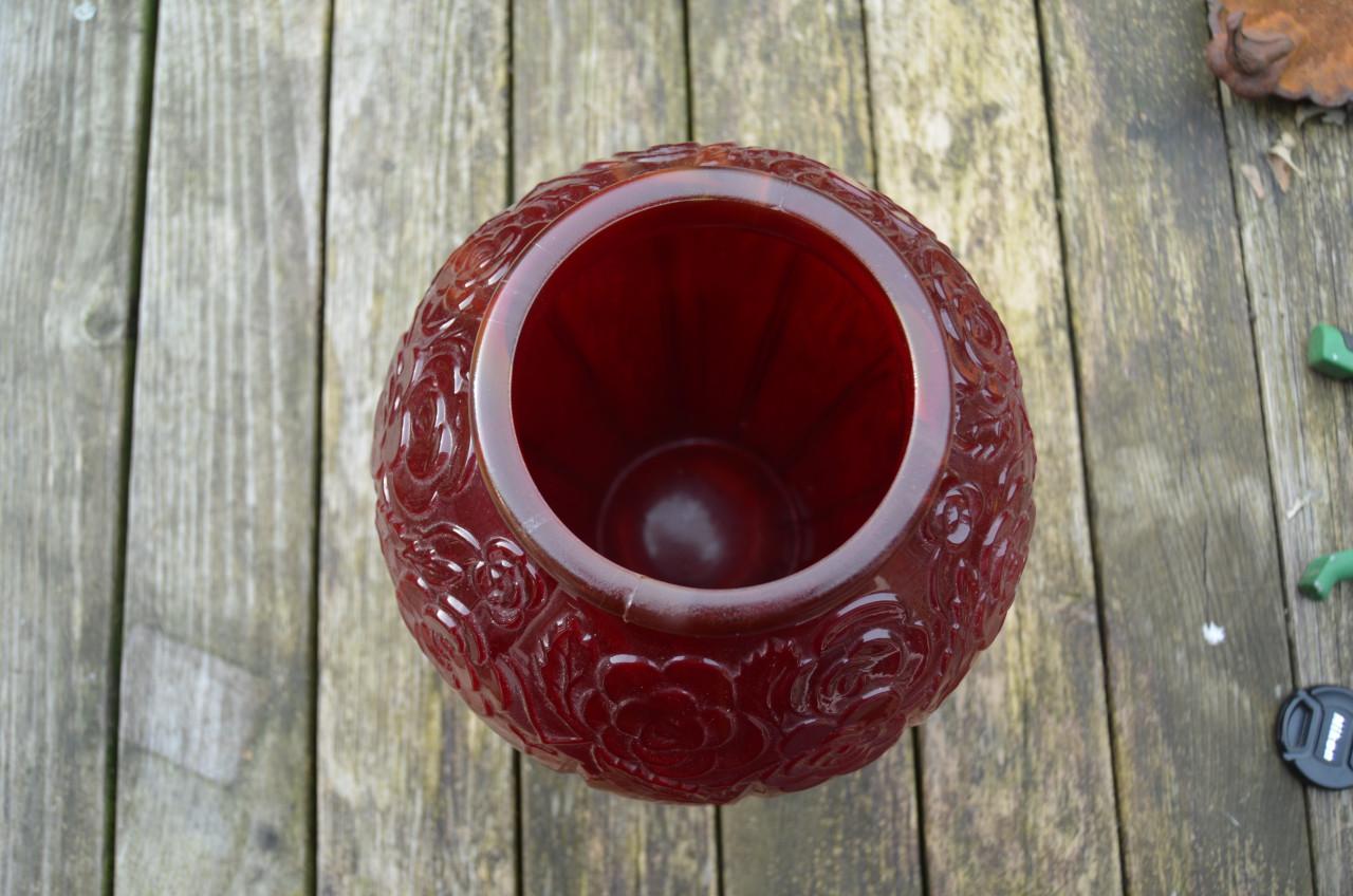 Fraaie grote rode glazen vaas Frans, Art Deco (?)