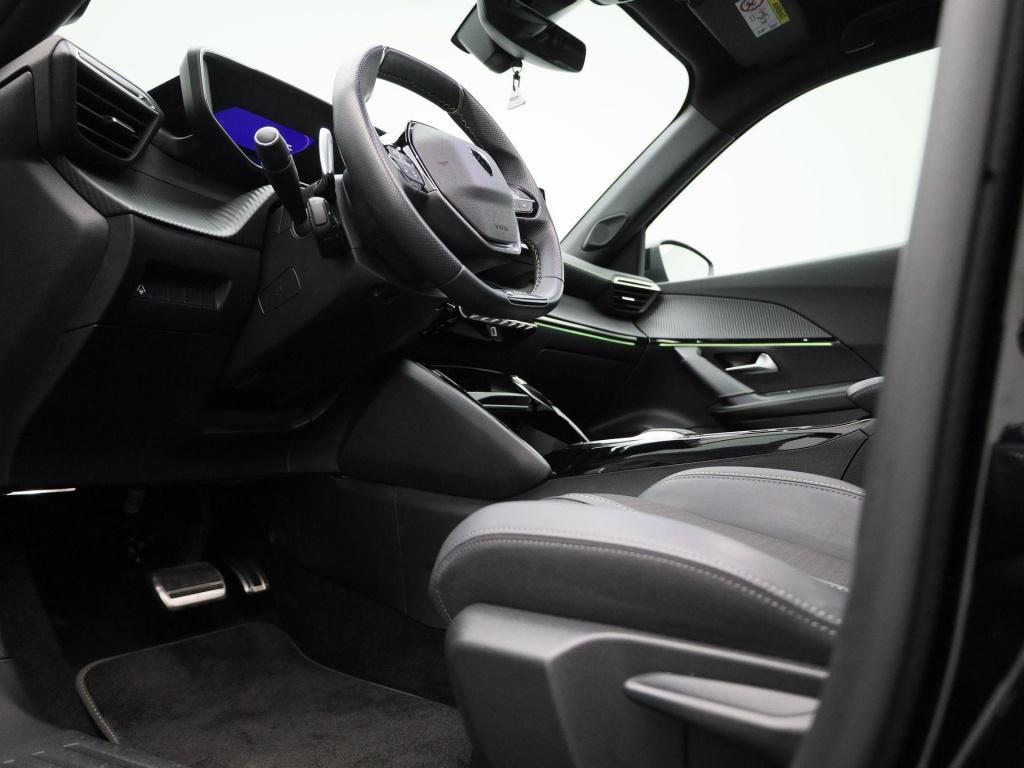 Peugeot 2008 1.2 puretech 130 gt | automaat | virtual cockpit | navigatie |