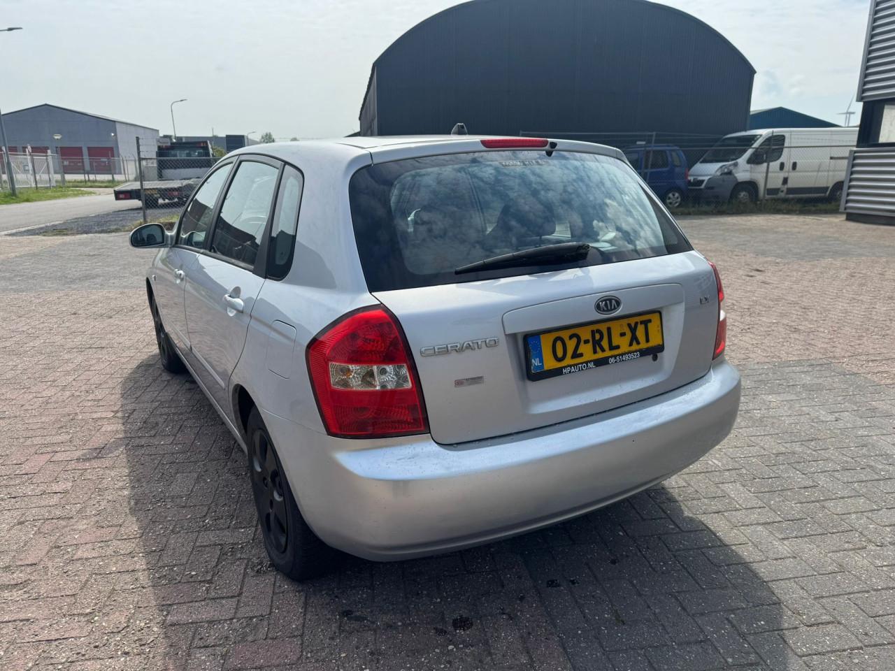 Kia cerato bj 2006 1400 euro