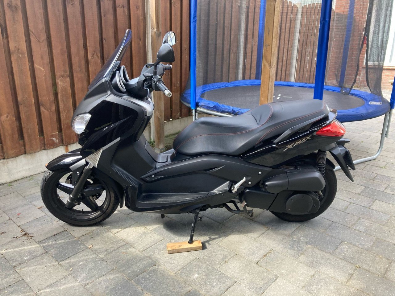 Yamaha X max 250 16.000 km in zeer goede staat.