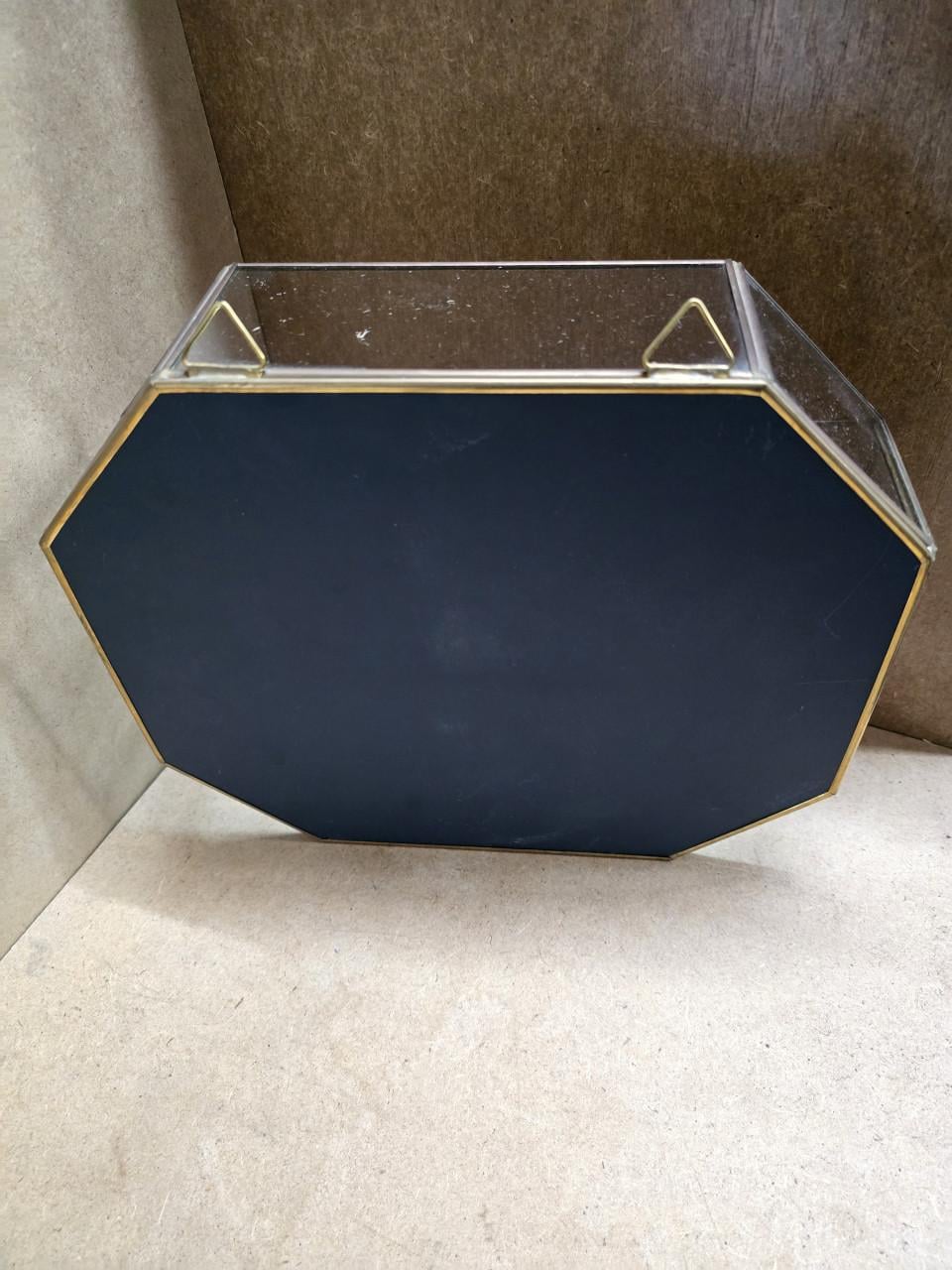 Klein vitrine kastje