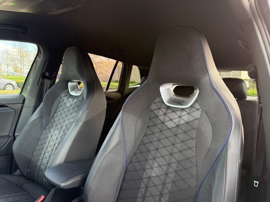 Volkswagen Tiguan 1.5 ehybrid r-line | black line | 360 camera | trekhaak |