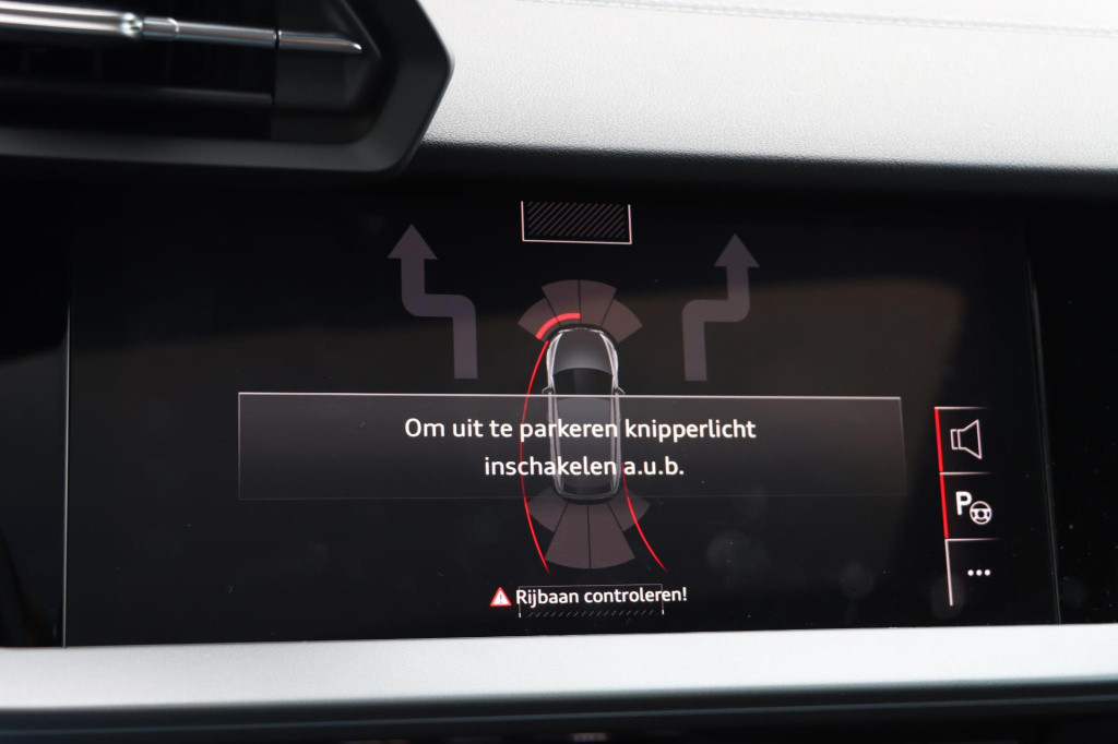 Audi A3 sportback 35 tfsi s edition 150pk s-tronic