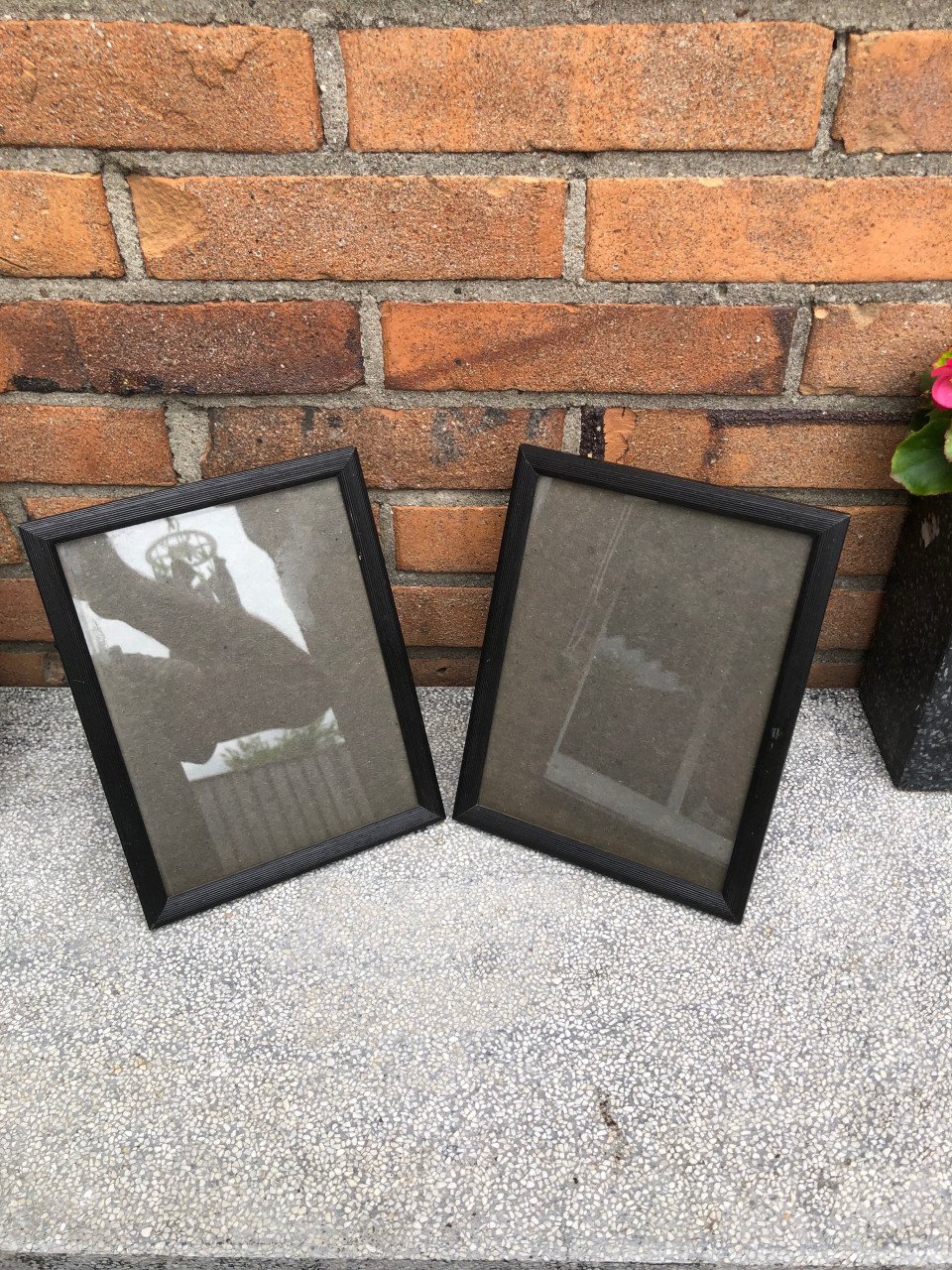 2 mooie fotolijstjes.