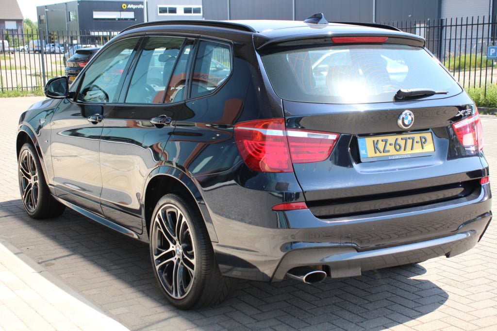 BMW X3 sdrive20i centennial high executive | m pakket | pano | leder | head