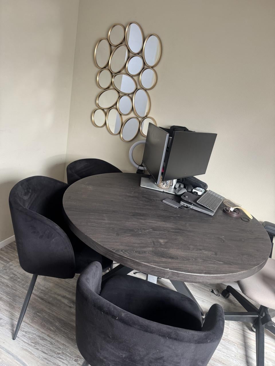 Eettafel 1.20 met 2 eetkamerstoelen