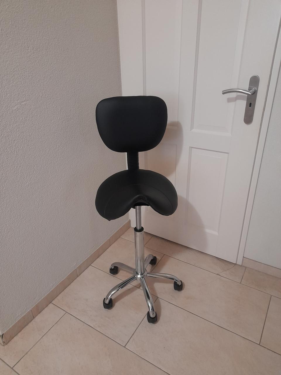 Zadelkruk/stoel  (z.g.a.n.) verstelbaar van 62/75