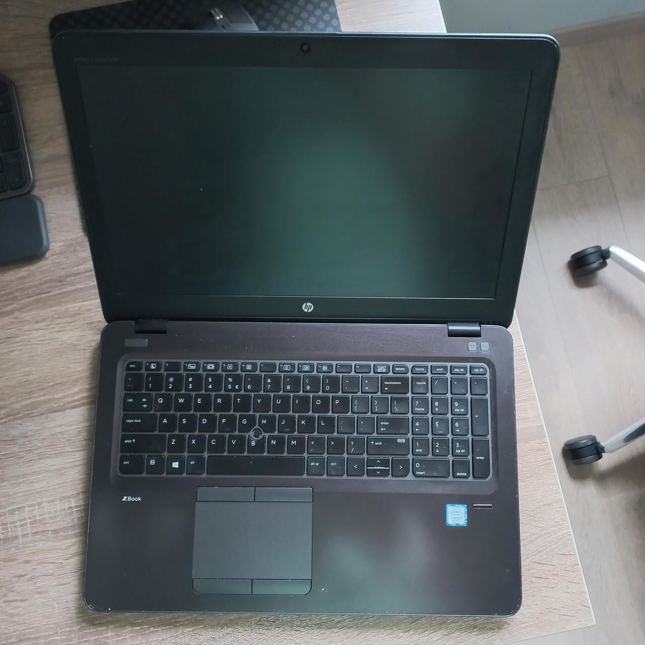 HP ZBook 15u G4 i7-7500U 16GB 512GB Office W11