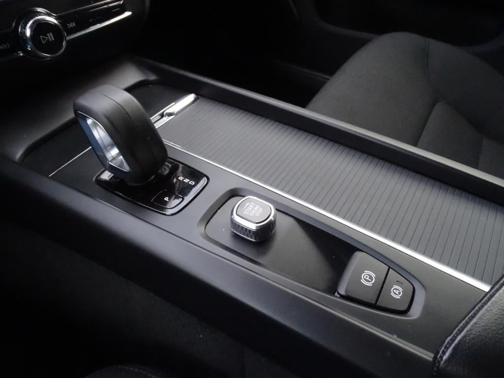 Volvo V60 2.0 b3 momentum advantage | led | stoel-stuurverwarming