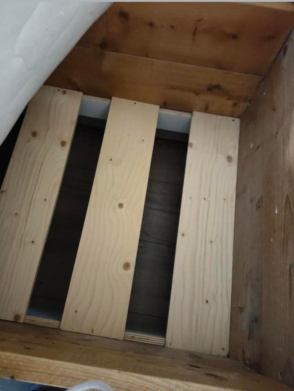 Peuterbed steigerhout