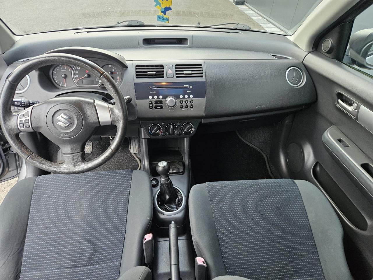 Suzuki Swift 1.3 Base