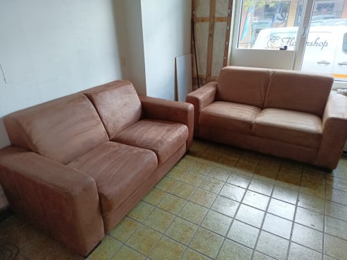 2x Micro lederen bank in de garantie