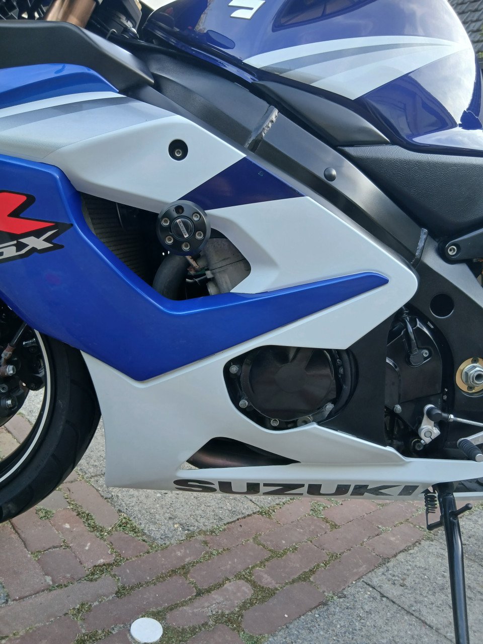 Suzuki gsx 1000 k5  gereserveerd