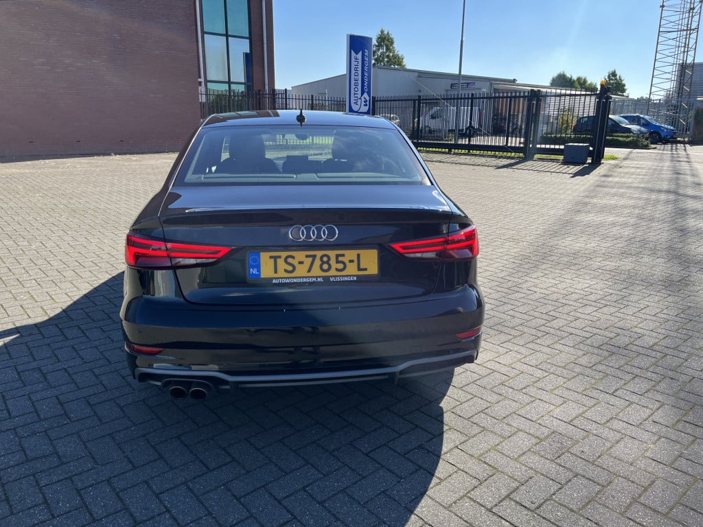 Audi A3 limousine 1.5 tfsi cod sport s line edition nl auto