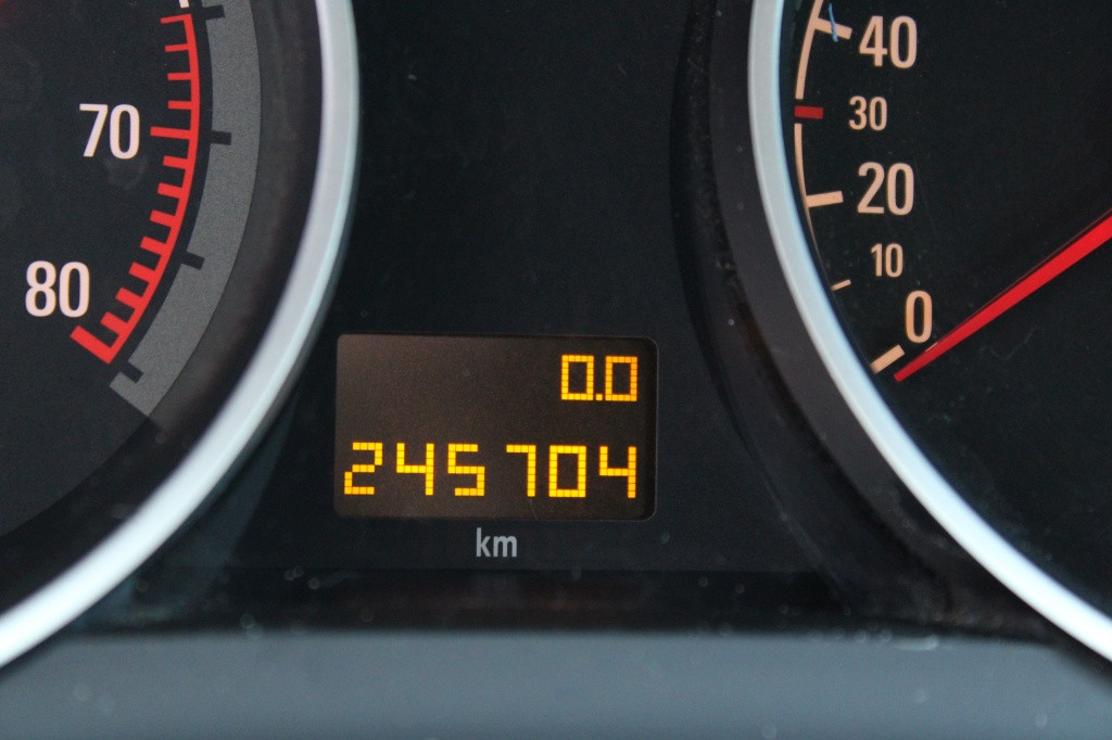 Opel Zafira met 1 jaar apk 1.8 cosmo