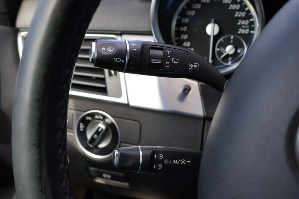 Mercedes-Benz ML-klasse 350 bluetec 4matic l grijs kenteken l 4 x 4 l trekh