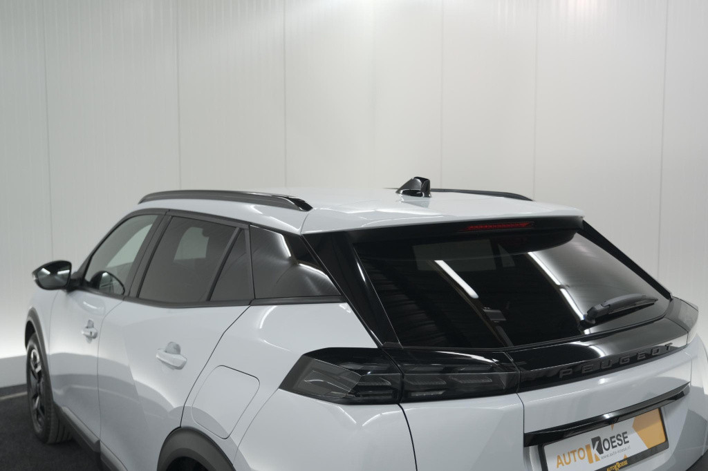 Peugeot 2008 puretech 130 eat8 allure | camera | navigatie | apple carplay 