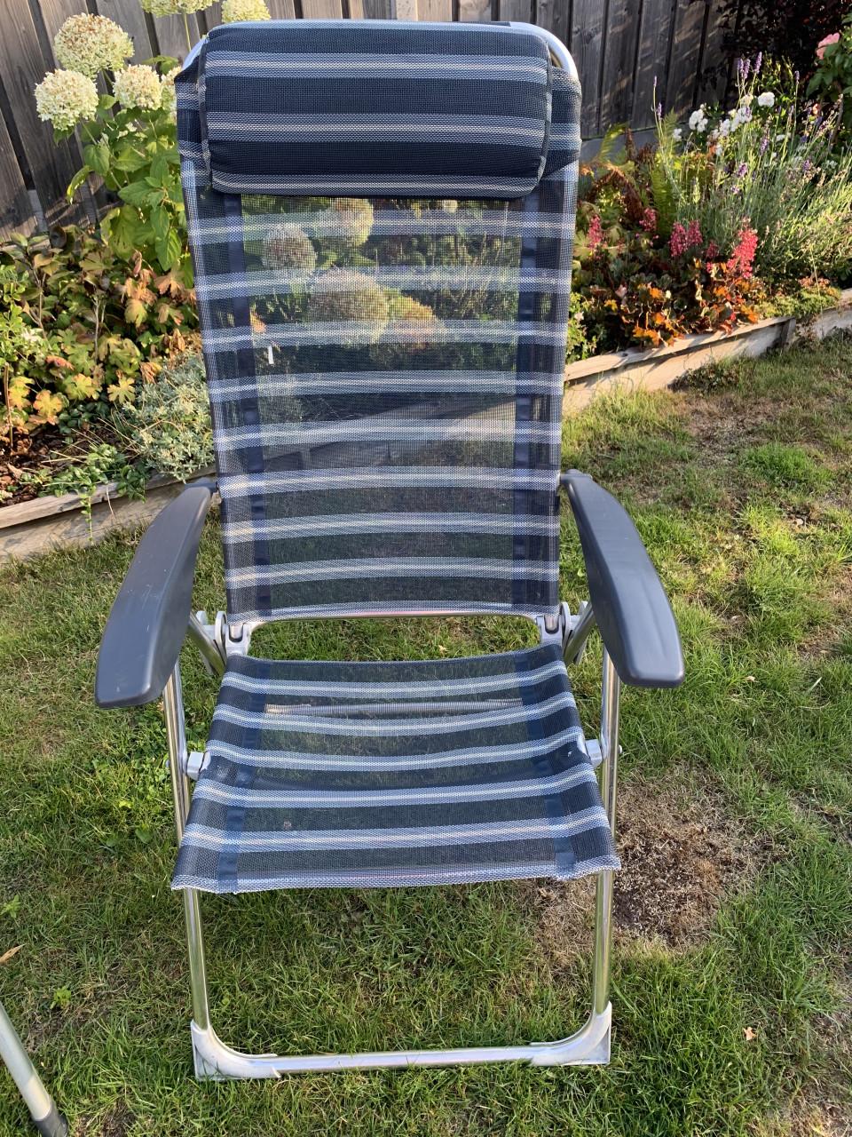 3 campingstoelen waarvan 2 Travel & co