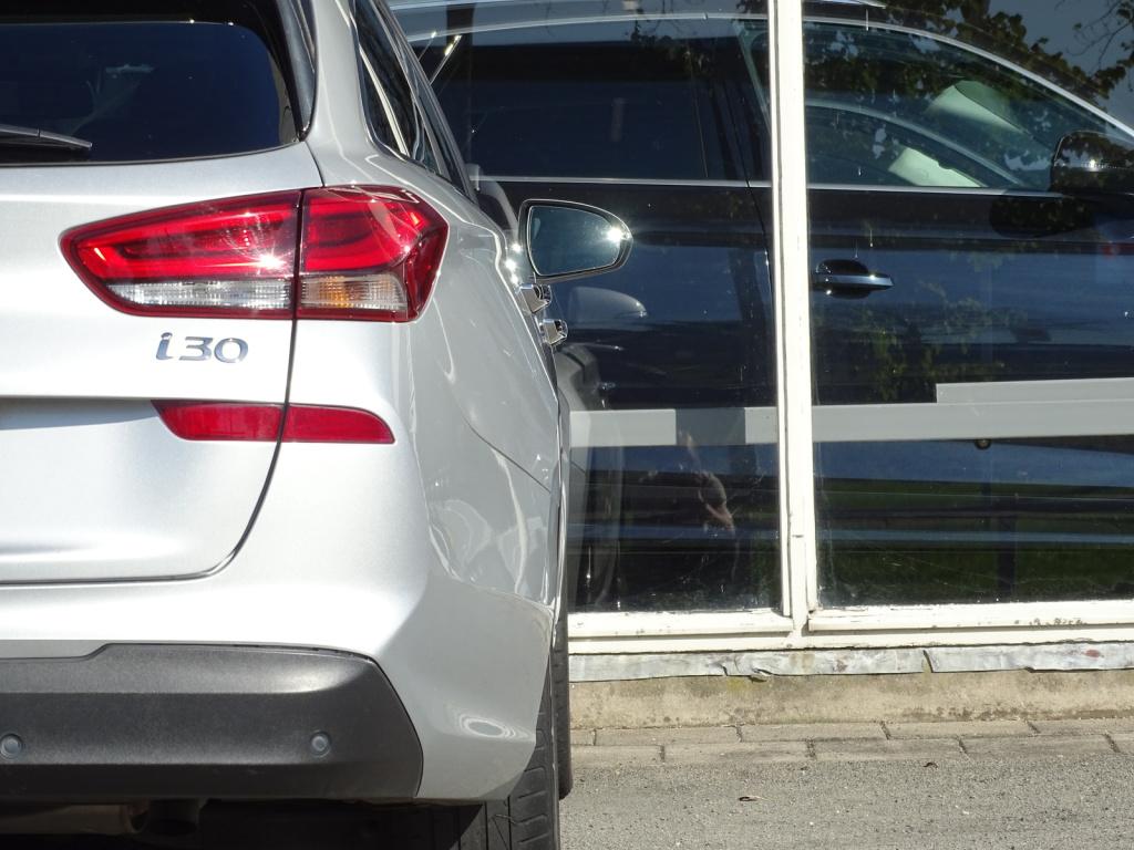 Hyundai I 30 wagon 1.4 t-gdi premium automaat | pano | trekhaak | led | sto