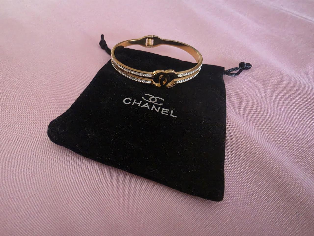 Chanel armband