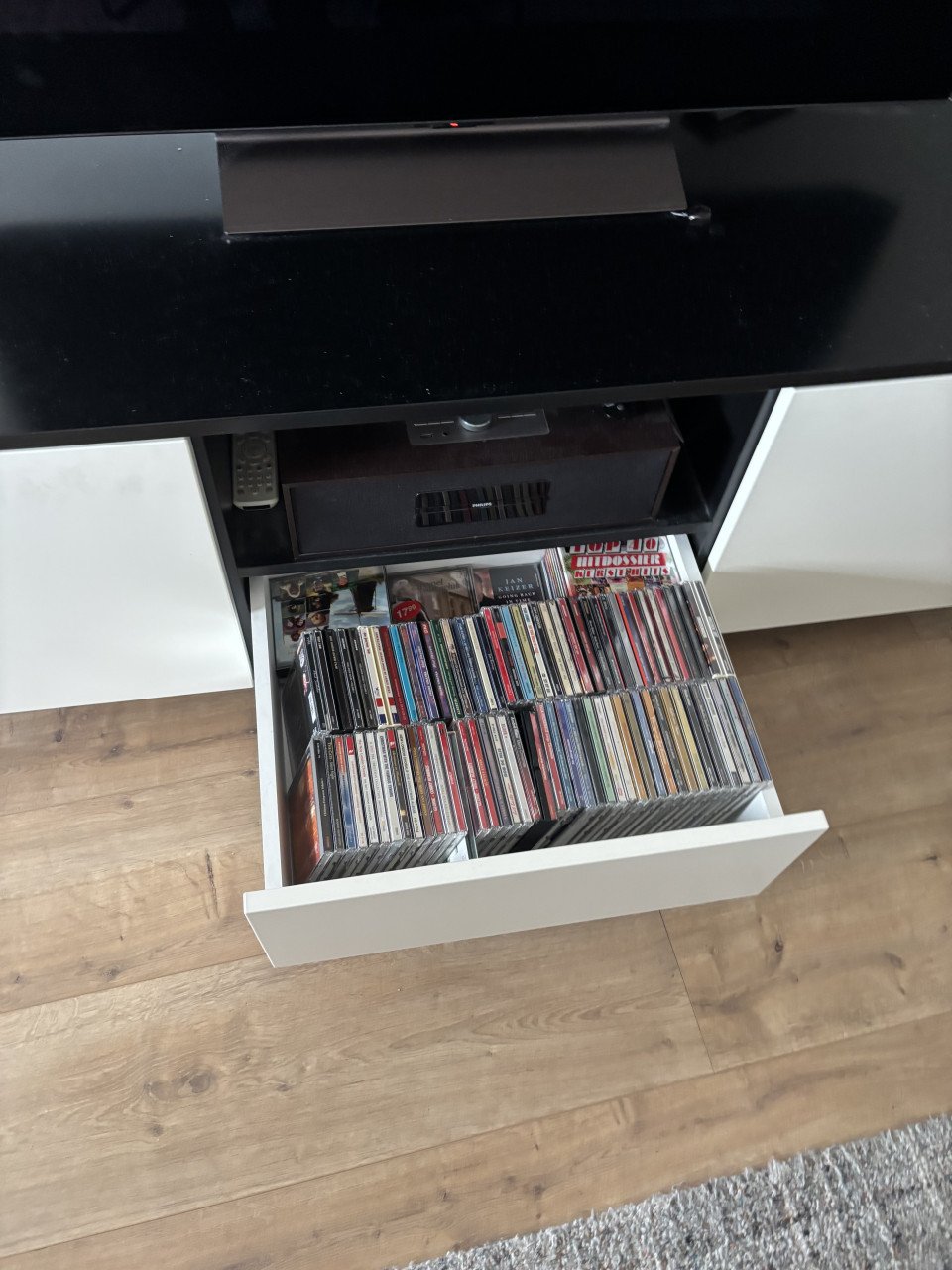 Tv meubel zo goed als nieuw