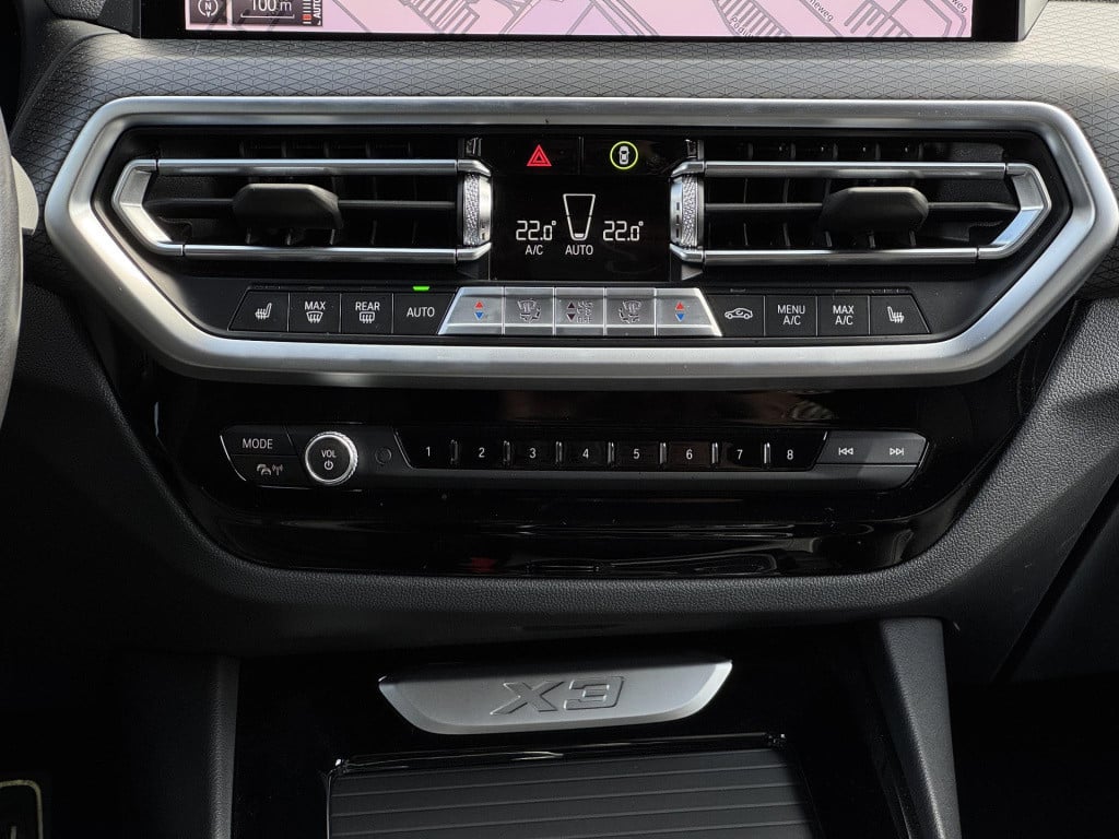 BMW X3 xdrive20i high executive m sport | trekhaak uitklapbaar | navigatie 