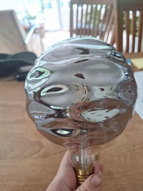 Sier gloeilamp zilver