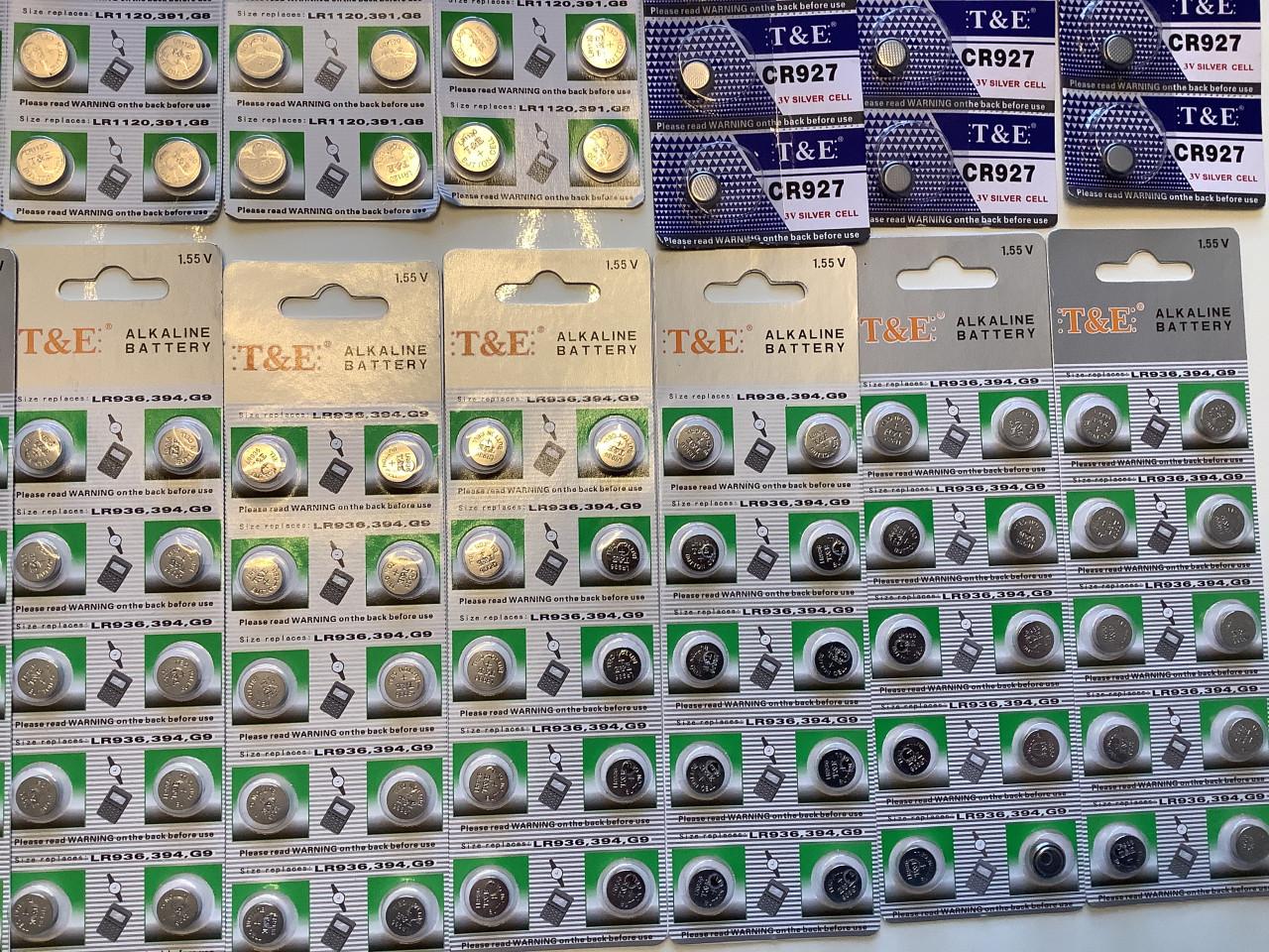 Partij diversen knoopcel batterijen.  ( partij 14)