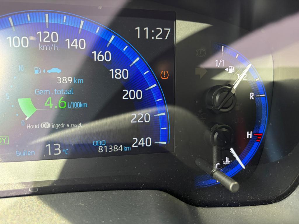 Toyota Corolla Touring Sports 1.8 hybrid active
