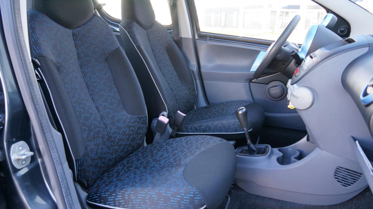 Peugeot 107 1.0-12V Urban Move rijklaar incl garantie