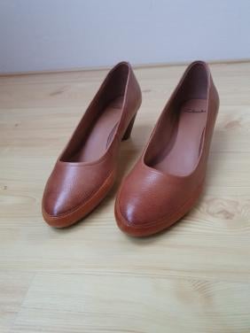 Pumps camel kleur