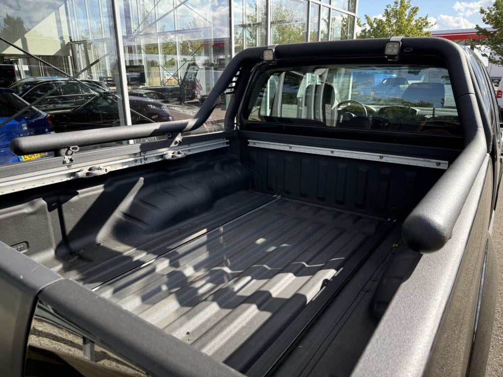 Nissan Navara 2.5 dci optima king cab | nl-auto | 1e eig | 3t trekhaak | ai