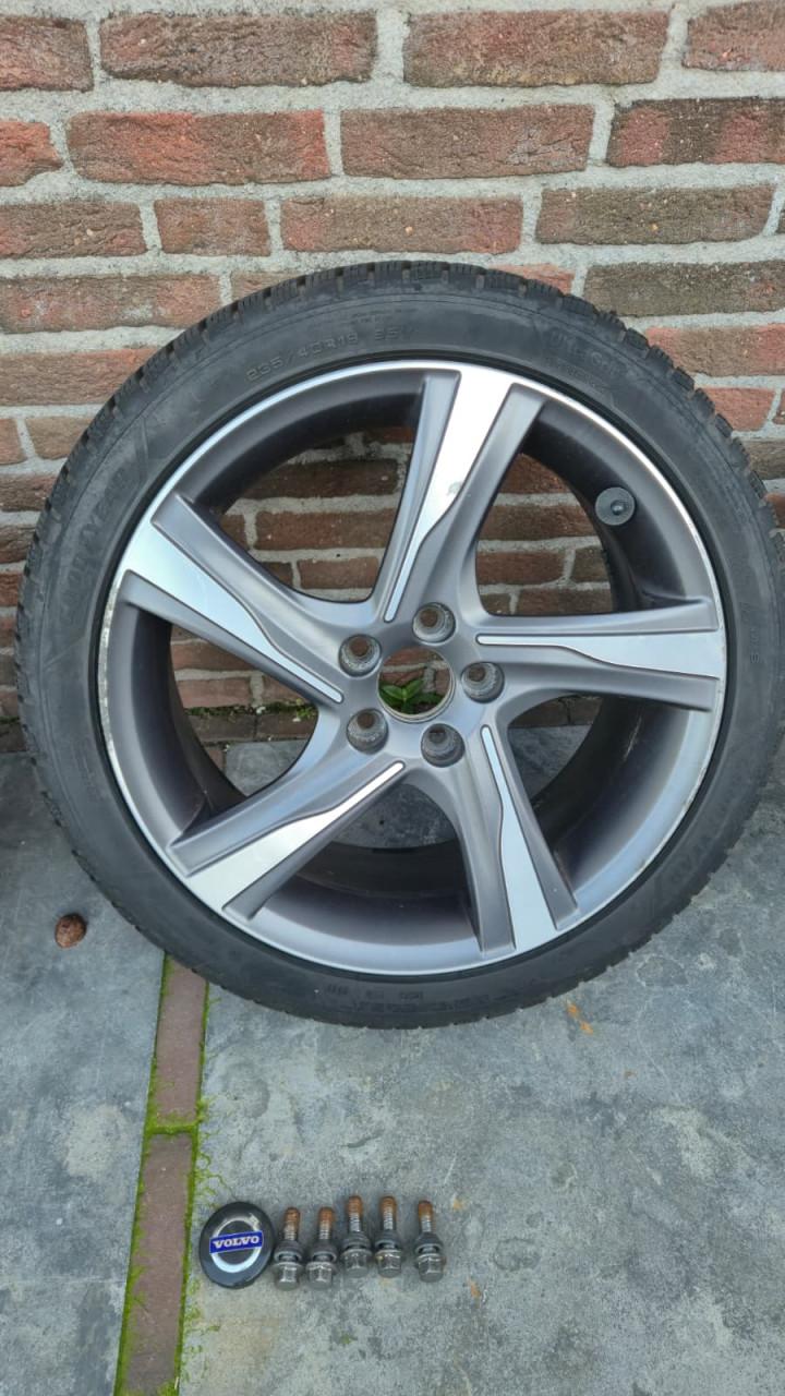 Velgen + Winterbanden (Originele Volvo)