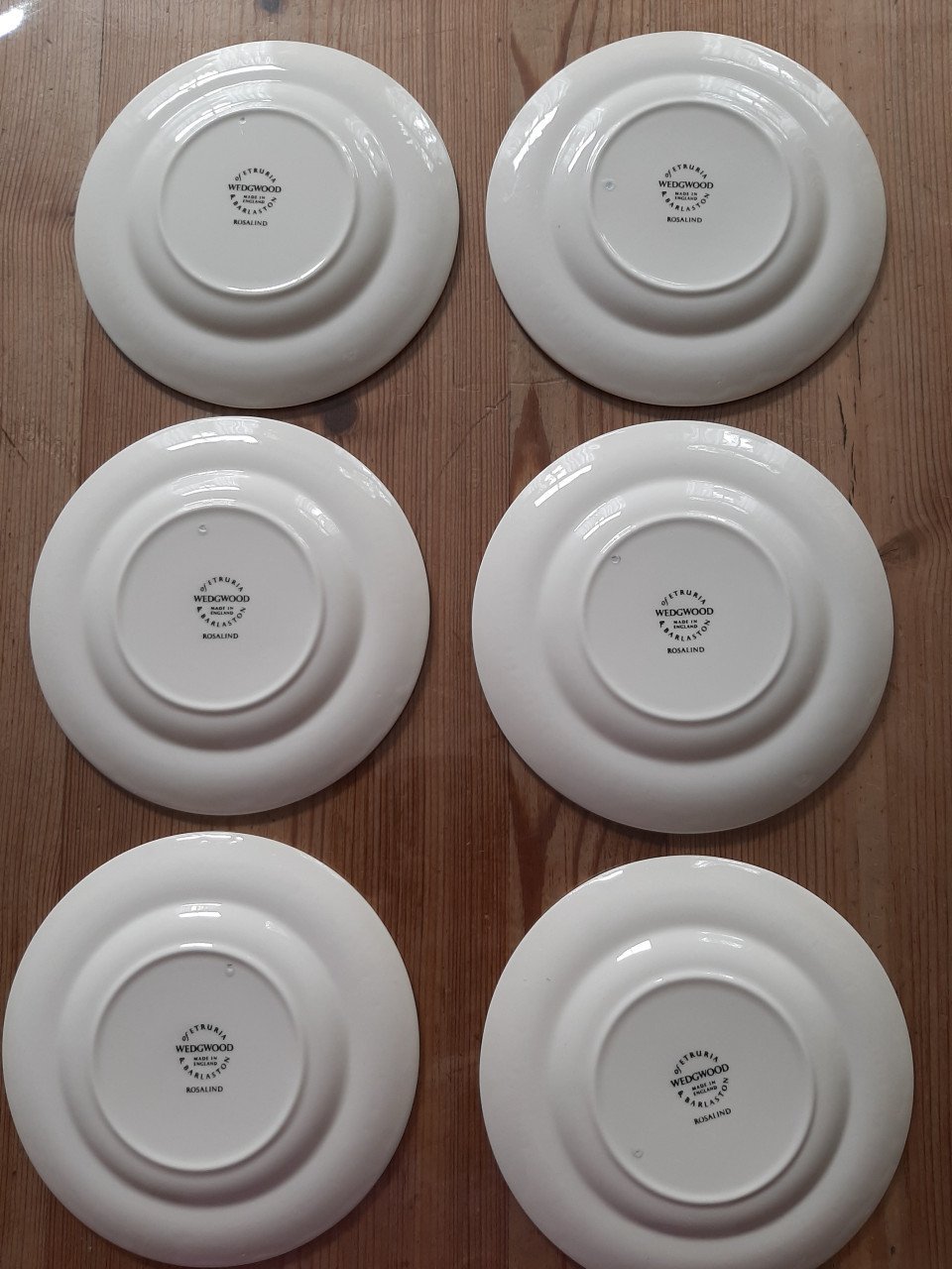 WEDGWOOD ROSALIND - 6  GEBAKBORDJES - DIAMETER 16 CM