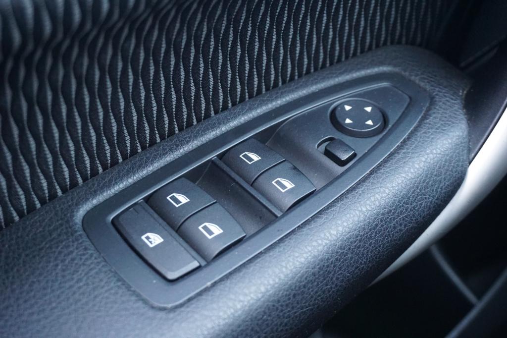 BMW 1 Serie 118i corporate lease m sport airco / cruise / stoelverw. / park