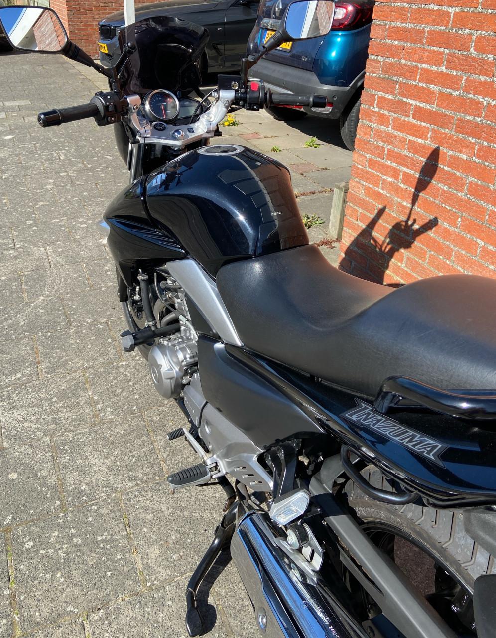 Suzuki GS 250 INAZUMA