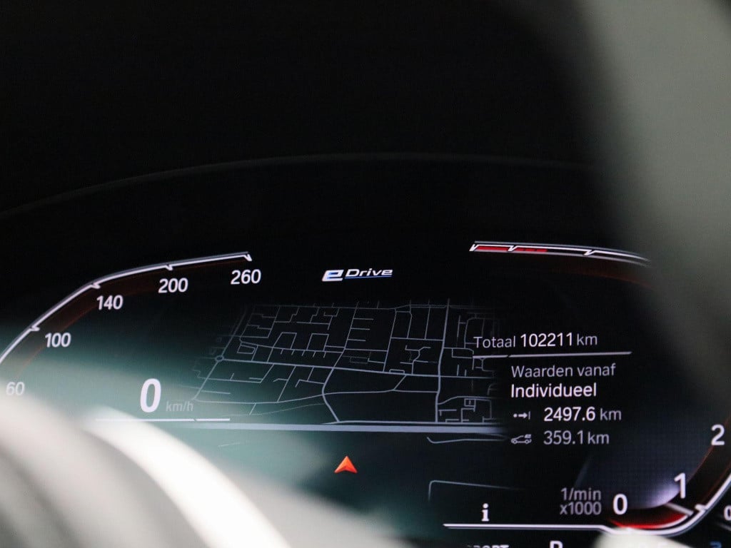 BMW 5 Serie 520e business edition plus | m-sport | automaat | schuifdak | t