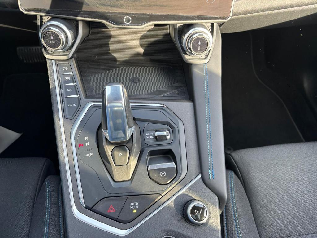 Lynk & Co 01 261pk phev, plug in hybrid , 360 camera, pano dak , cap play ,