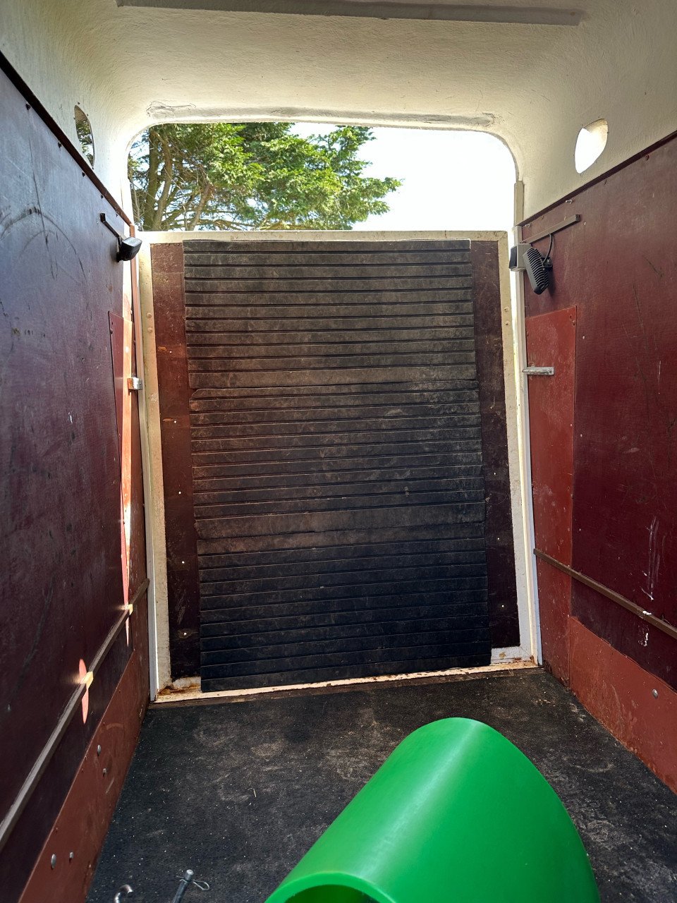 Pony trailer