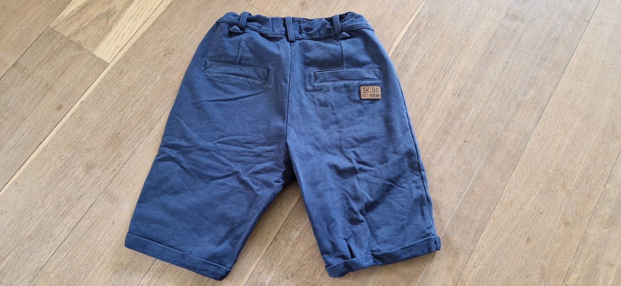 Jongens korte broek maat 134/140