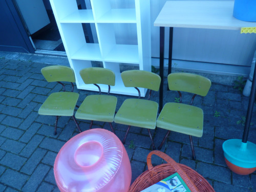 4 schoolstoeltjes uit 1961