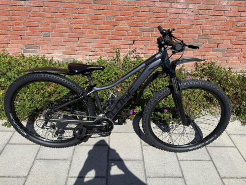 CUBE | ACCESS WS | 27.5 INCH | FRAME 34 CM | 2X8 V | NETTE STAAT!