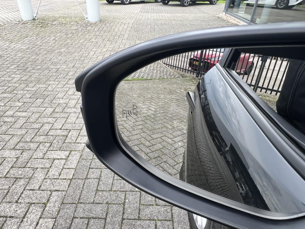 Toyota C-hr 1.8 hybrid 140 act