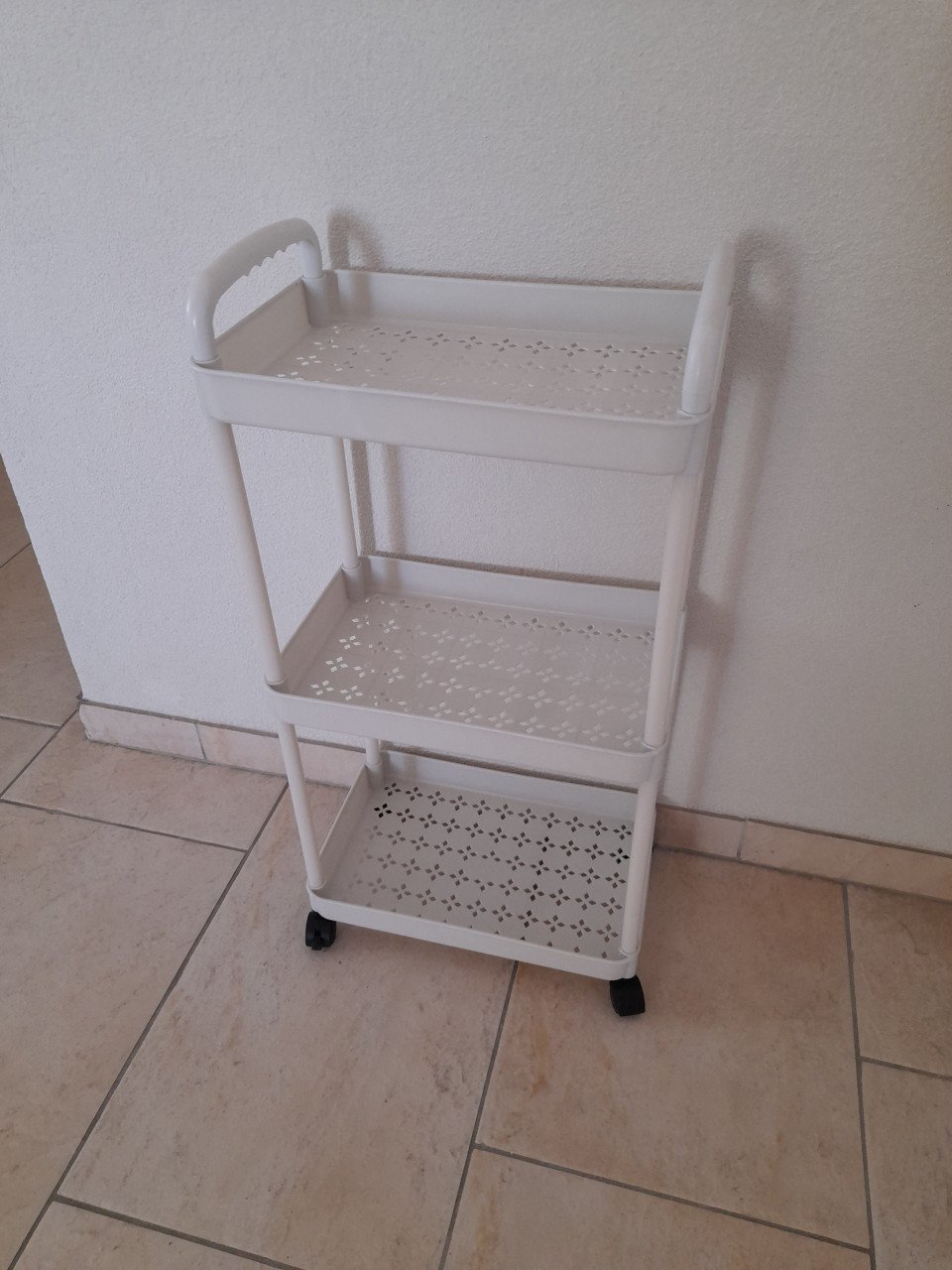 Kleine trolley  34 x 22 x 70 (in goede staat )