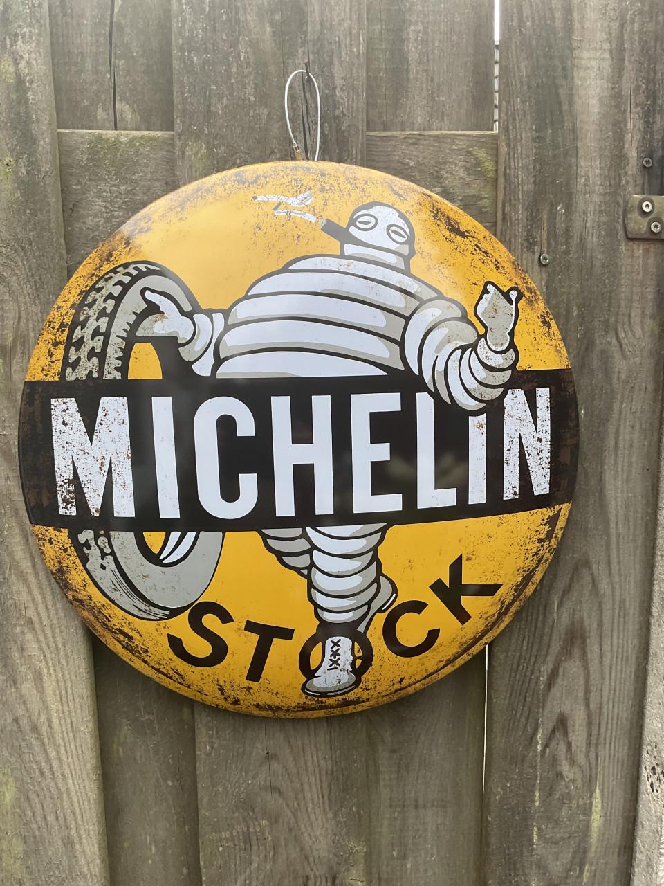 Reclameborden Michelin & Esso