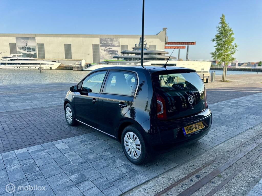 Volkswagen Up! 1.0 high up! BlueMotion Airco km111.711 Nap 5Deurs BJ2015