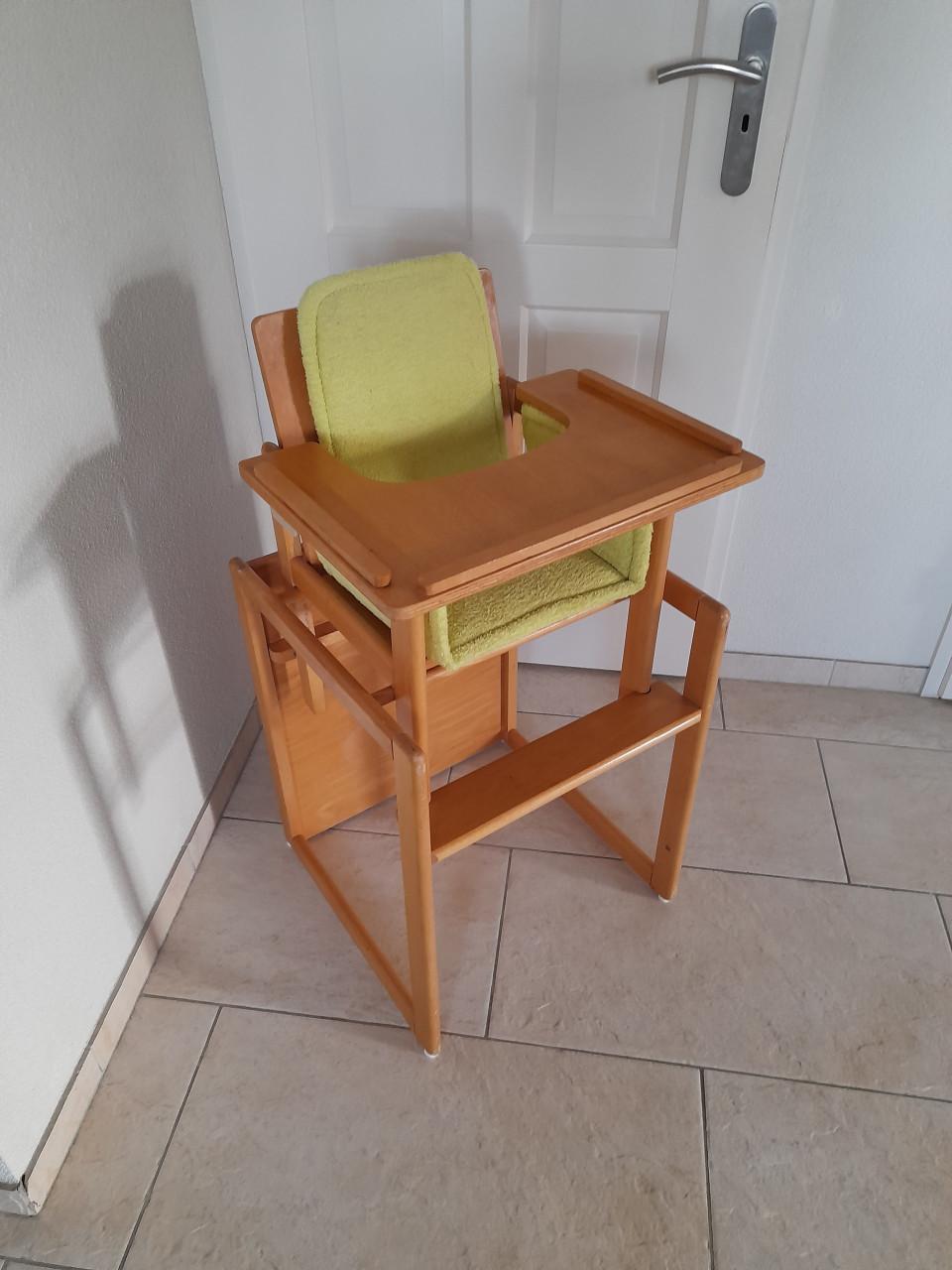 Kinderstoel (in goede staat) om te zetten tot tafel en stoel !