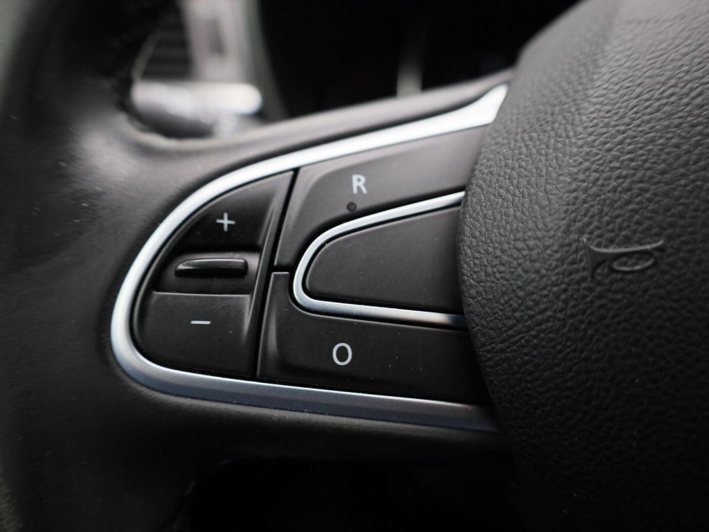 Renault Kadjar 1.3 tce intens | lmv | parkeer sensoren | panorama dak  | ha
