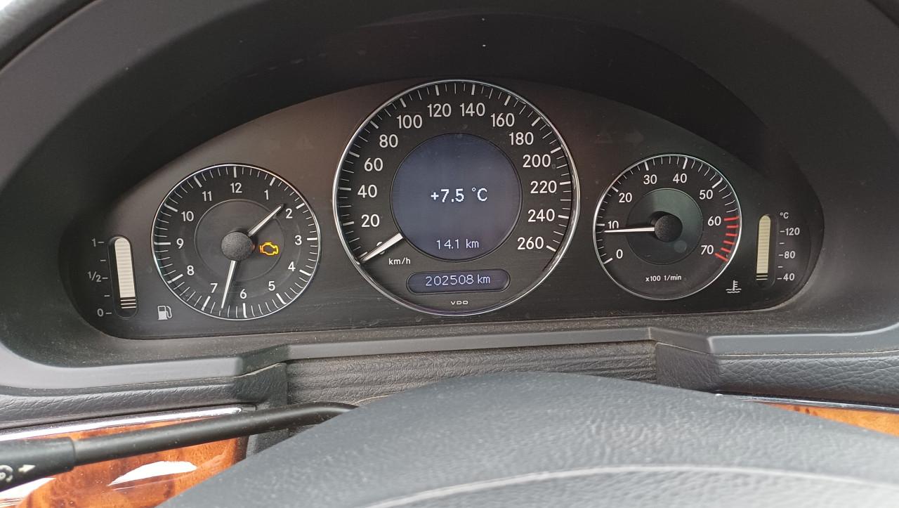 Mercedes Benz E200 Elegance