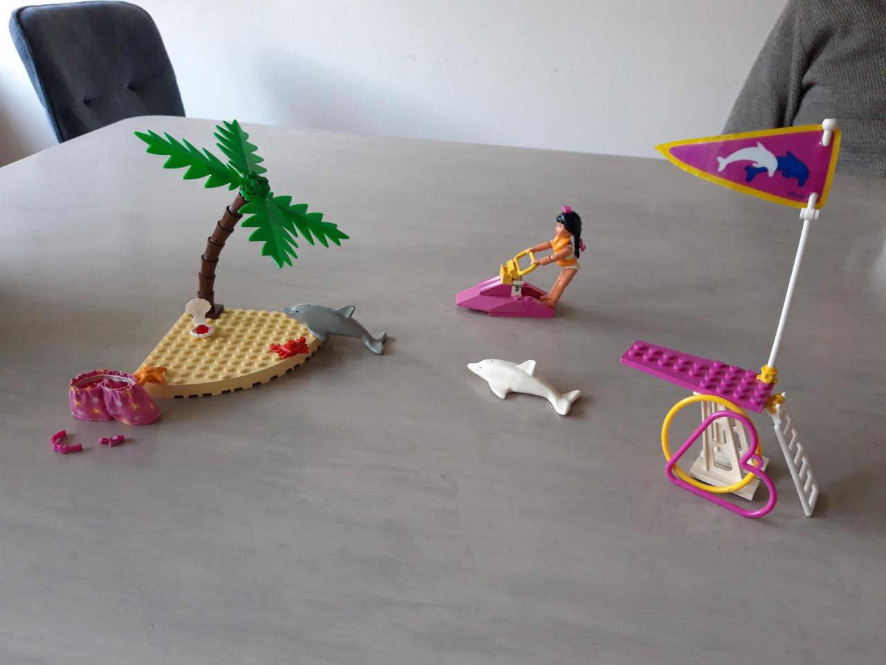 Lego dolphin show (lego 5845)